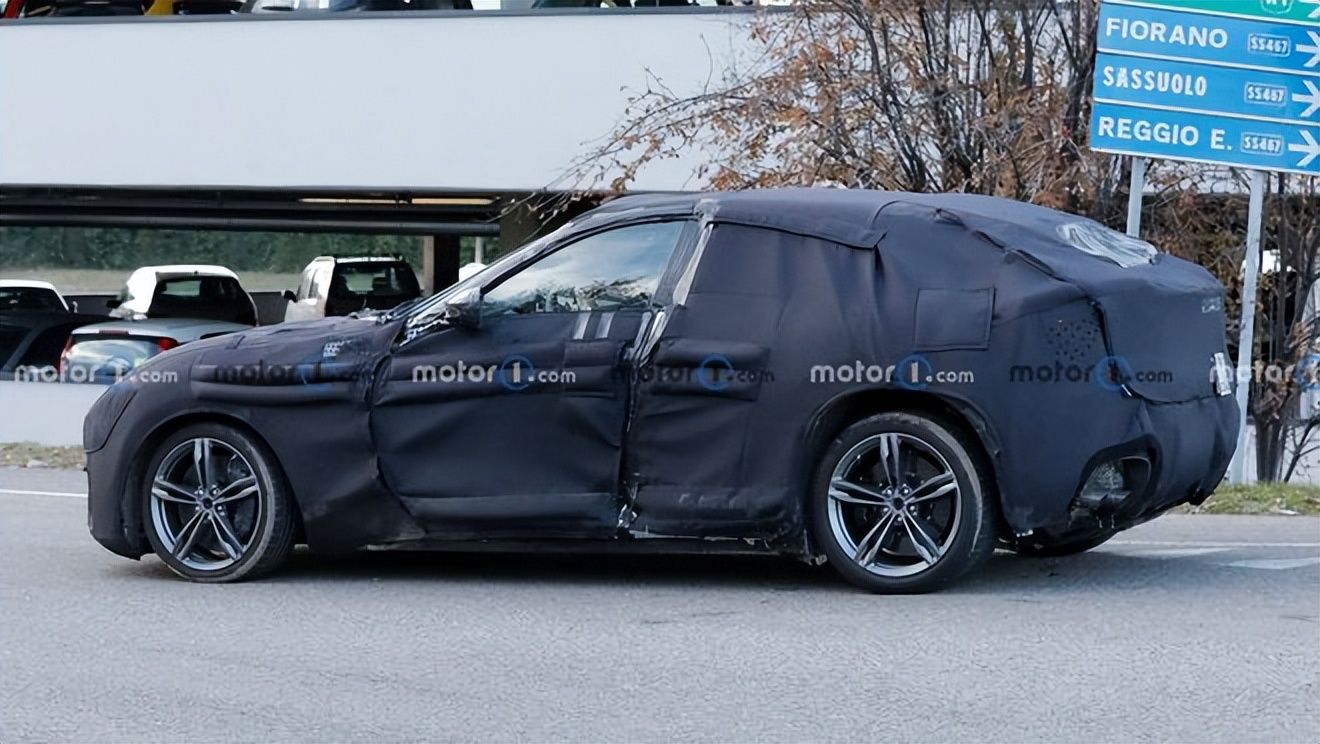 法拉利458spider兰博基尼urus,兰博基尼urusperformante和法拉利suv