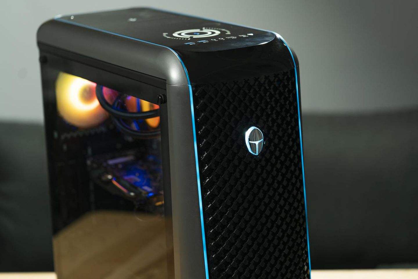 电脑是买整机还是diy,电脑是买成品的好还是自己配好