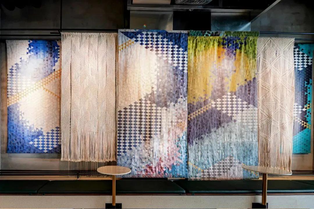 中国首家星巴克“共享办公店”开业，可以到星巴克“打卡上班”了