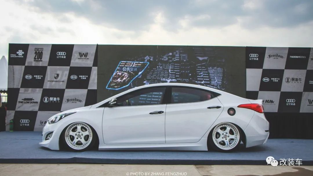 马自达车阿特兹改17寸锻造轮毂,全新马自达阿特兹能变得更美吗