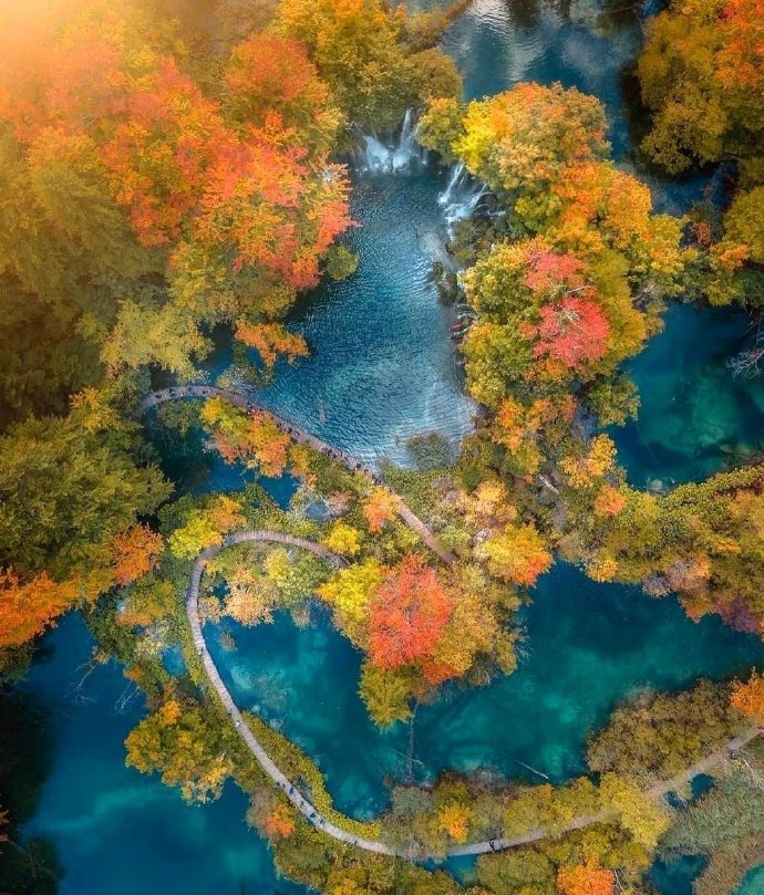 女人对初恋的感情有多深,为什么女人对初恋感情那么深