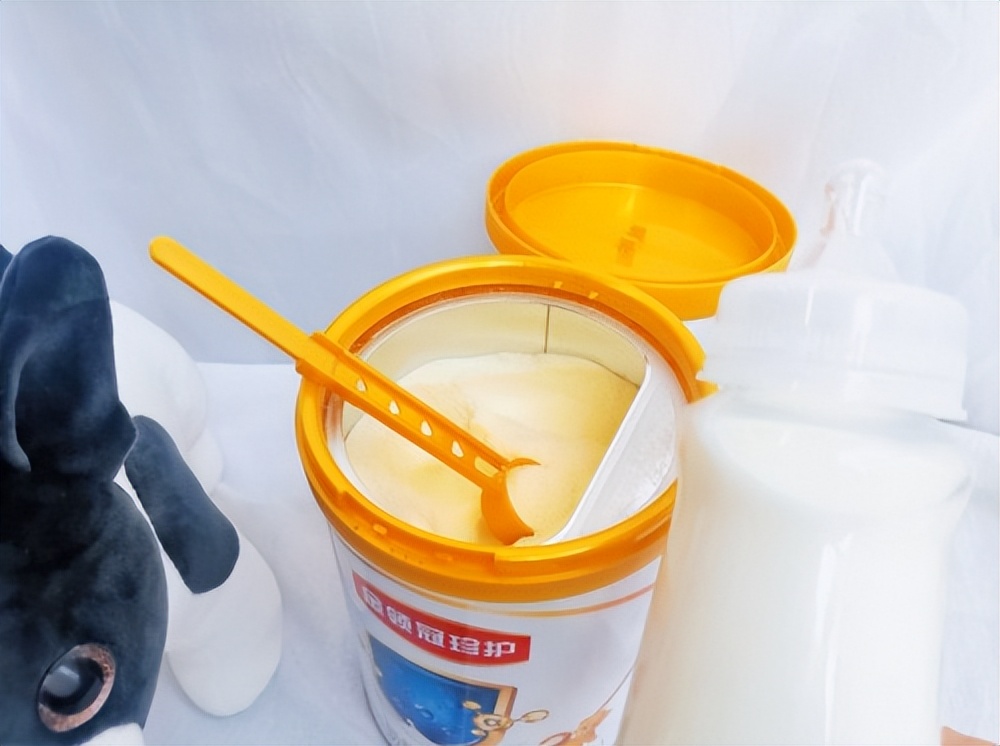 伊利金领冠珍护奶粉小孩喝不长个,宝宝不喜欢喝金领冠菁护