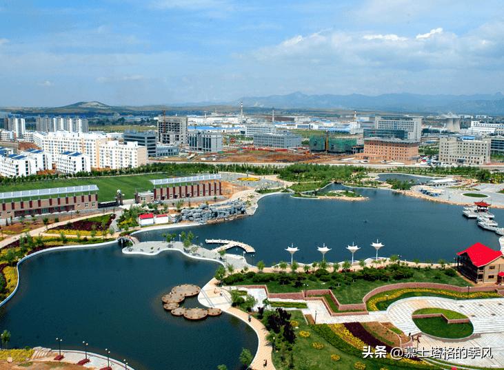 中国有座低调、没有“海味”的海滨城市,一个被低估的养老天堂