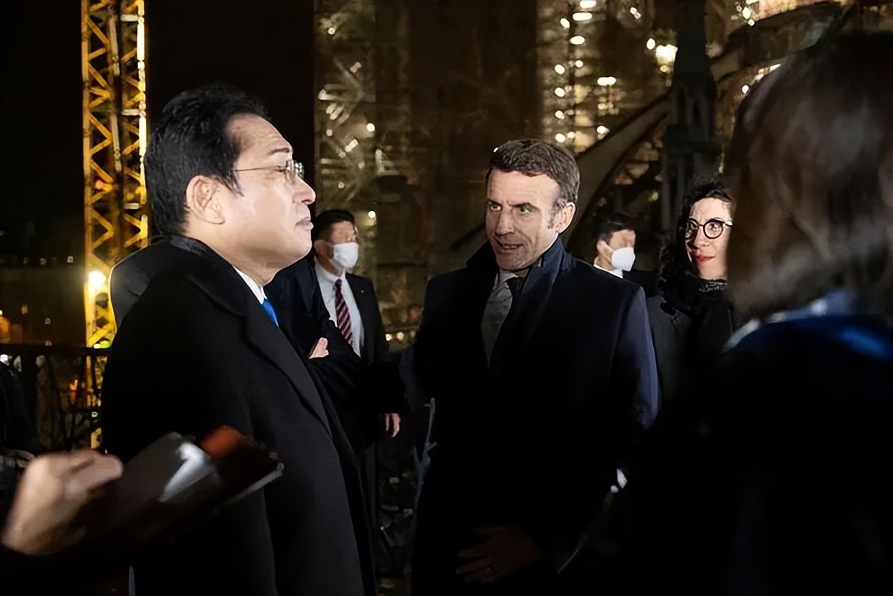 中国旅客去泰国，副总理亲自迎接！去韩国日本甚至被军警押送！