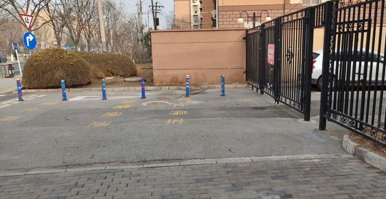 出门没有停车位怎么办,路边没有停车位怎么处理