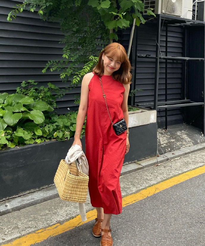 今年流行的松弛感穿搭太时髦了,适合30多岁女性的时尚穿搭