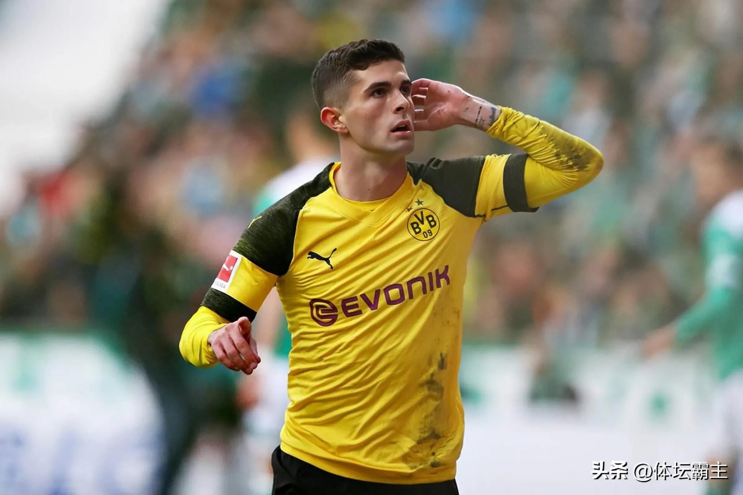 多特蒙德出过哪些震撼足坛的巨星,足球世界温情时刻多特蒙德