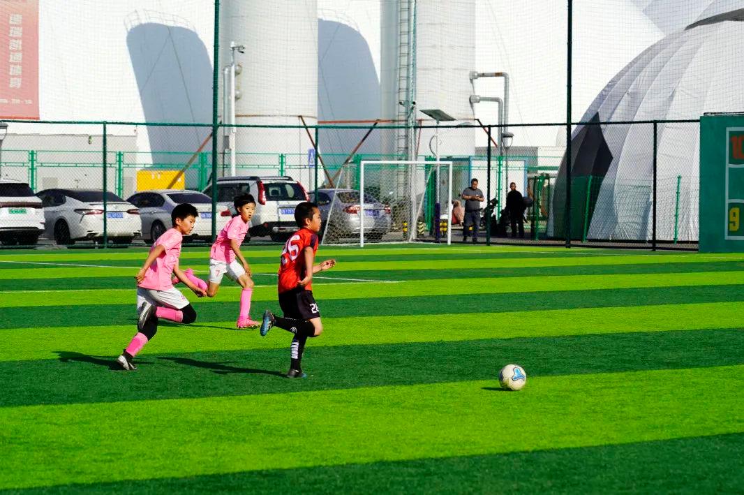 2023年“奔跑吧·少年”石景山区青少年足球比赛热烈举办