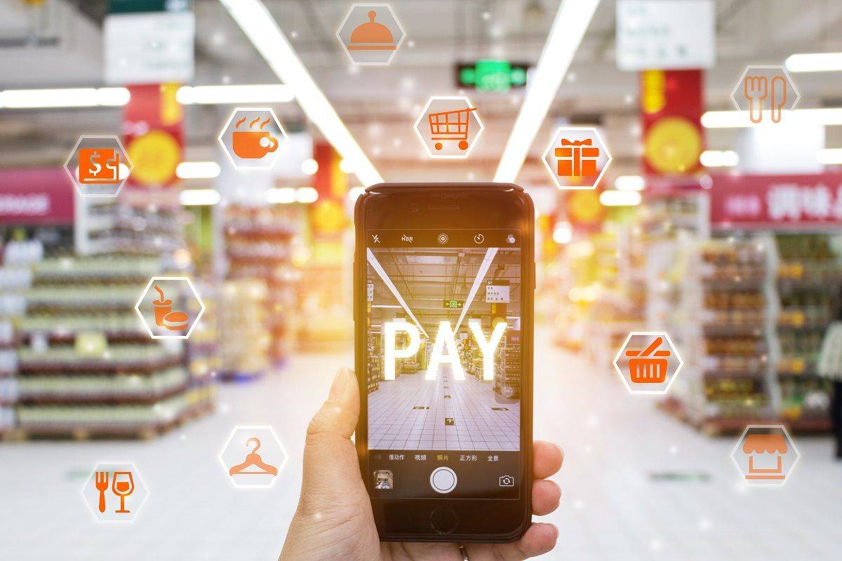 人民币崛起：挑战美元霸权的全球经济格局