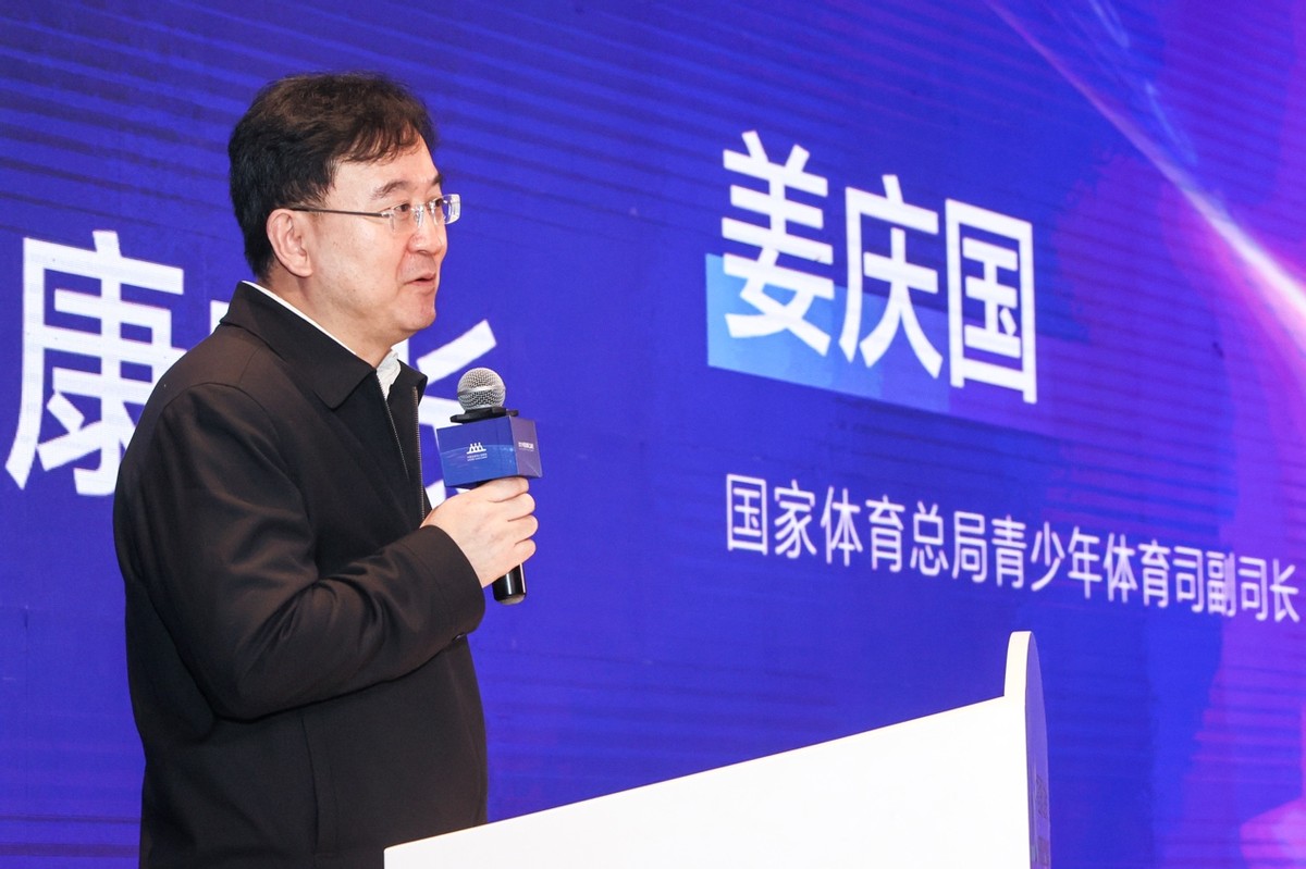 关注青少年体育发展现状,体育助力青少年健康成长