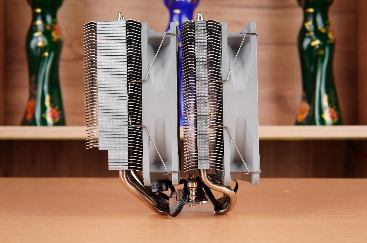 九州风神大霜塔v5和v3的区别,九州风神大霜塔v5能压住14600kf吗