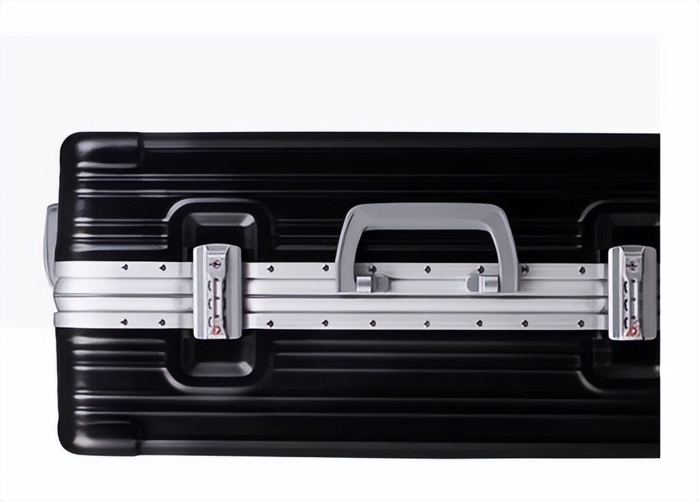 拉杆箱怎么选拉链款和铝框款,铝框拉杆箱好还是拉链款的好