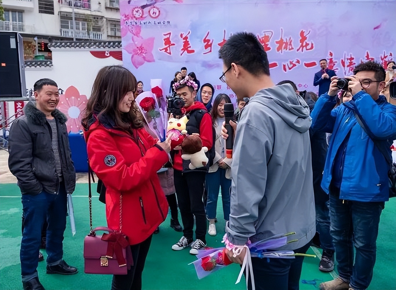 那些在小县城混得好的人,那些生活在农村的年轻人