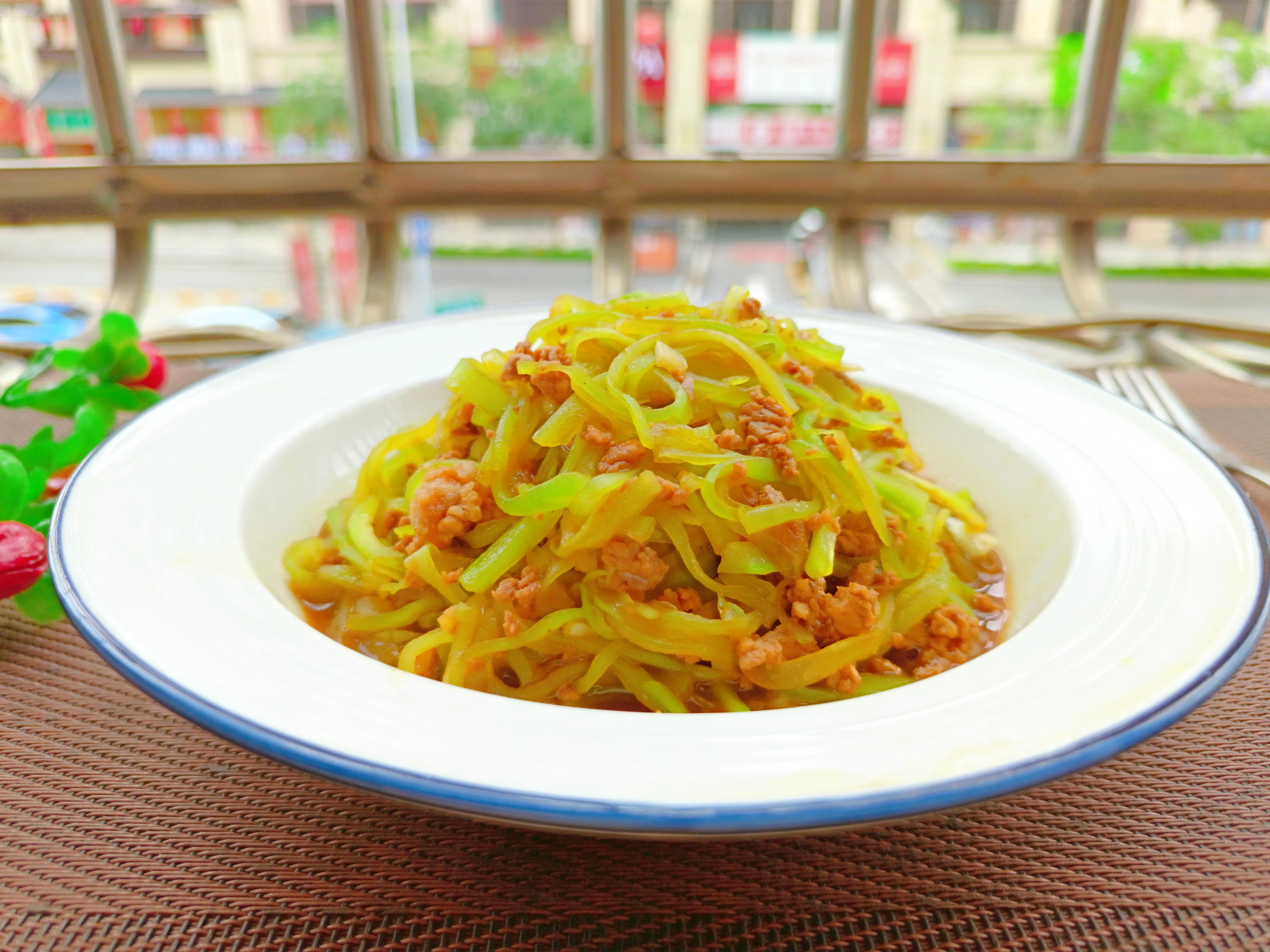 西红柿和豆腐可以给儿童吃吗,夏季孩子长高食谱西红柿