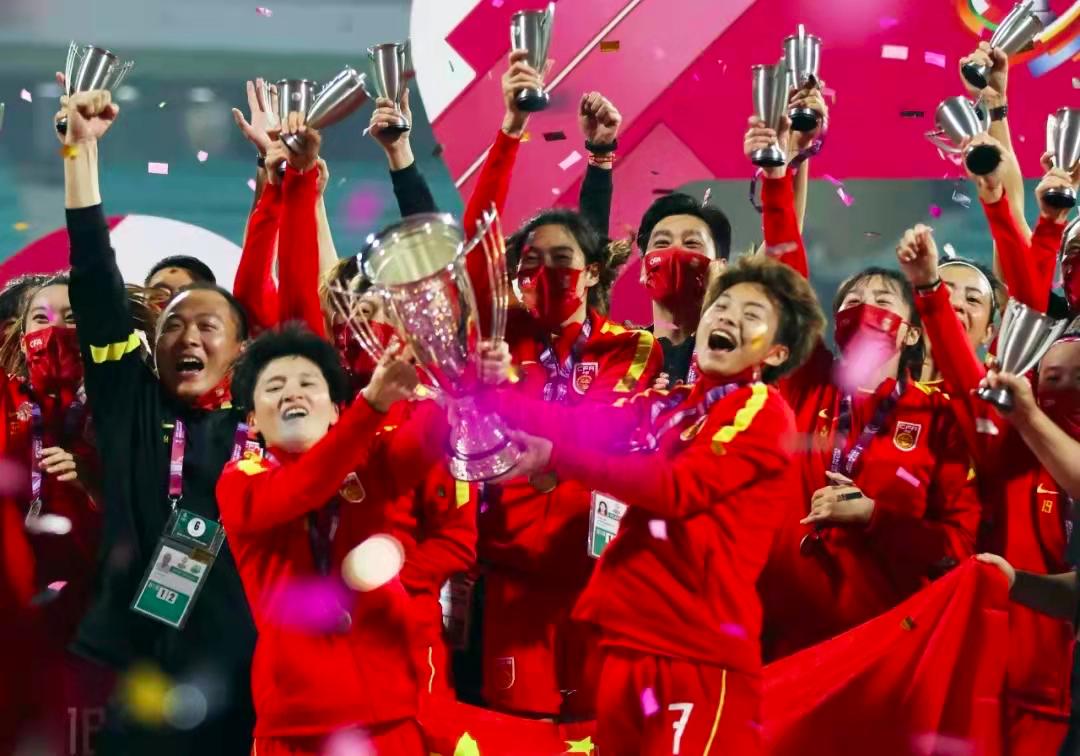 中国女足亚洲杯夺冠双语新闻,女足亚洲杯中国夺冠解说绝杀