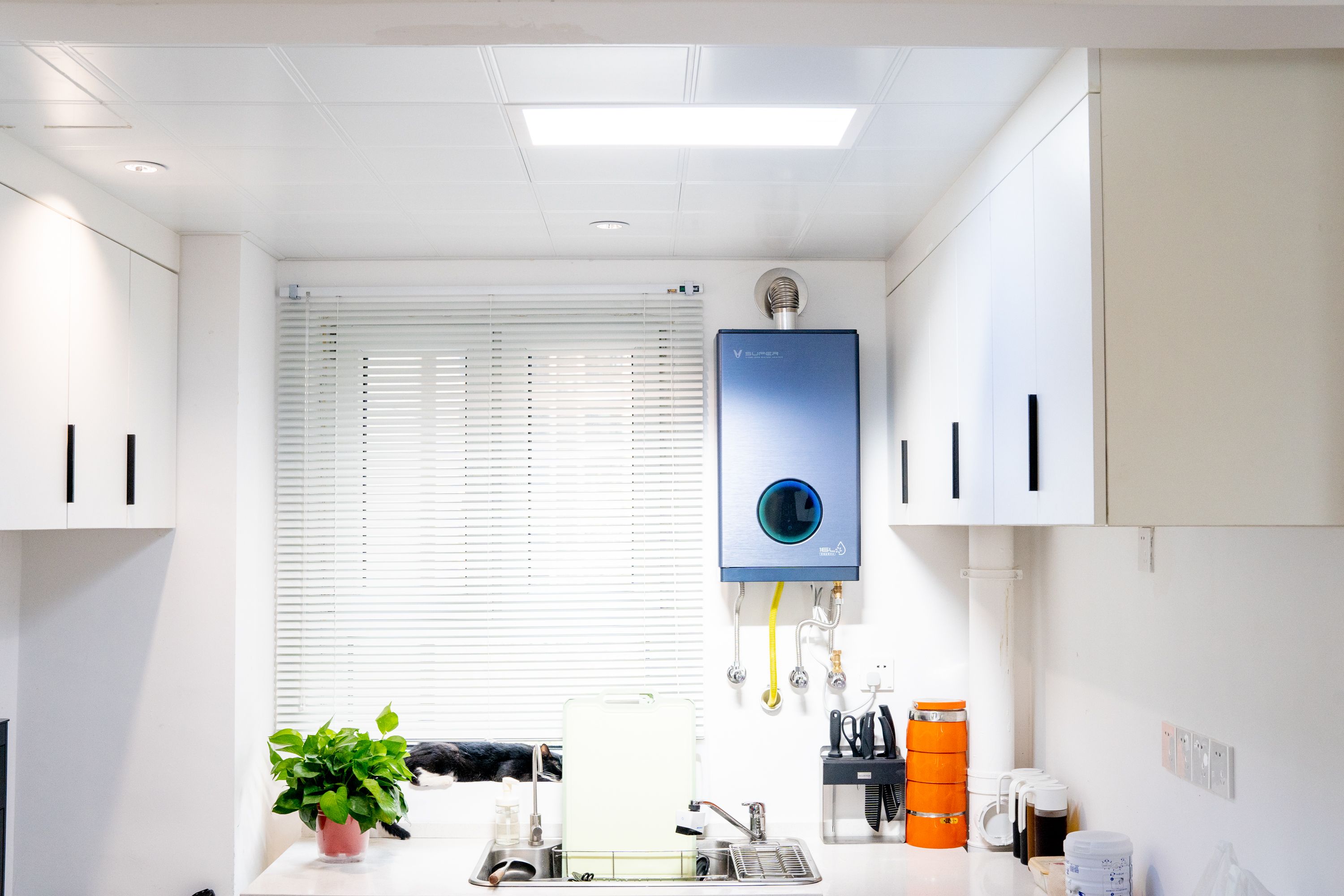 旧燃气热水器怎样安装新热水器,太阳能热水器和燃气热水器拆卸