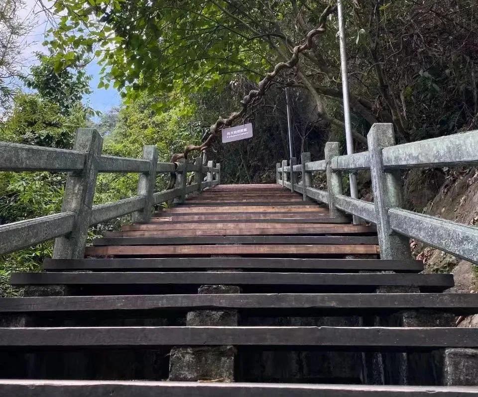 四会奇石河景区的银龙大瀑布,肇庆出发2-3天短途旅游推荐