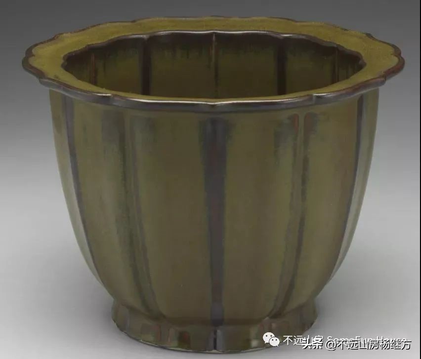 雍正黄色釉瓷器图,清代雍正朝粉青釉瓷器鉴赏