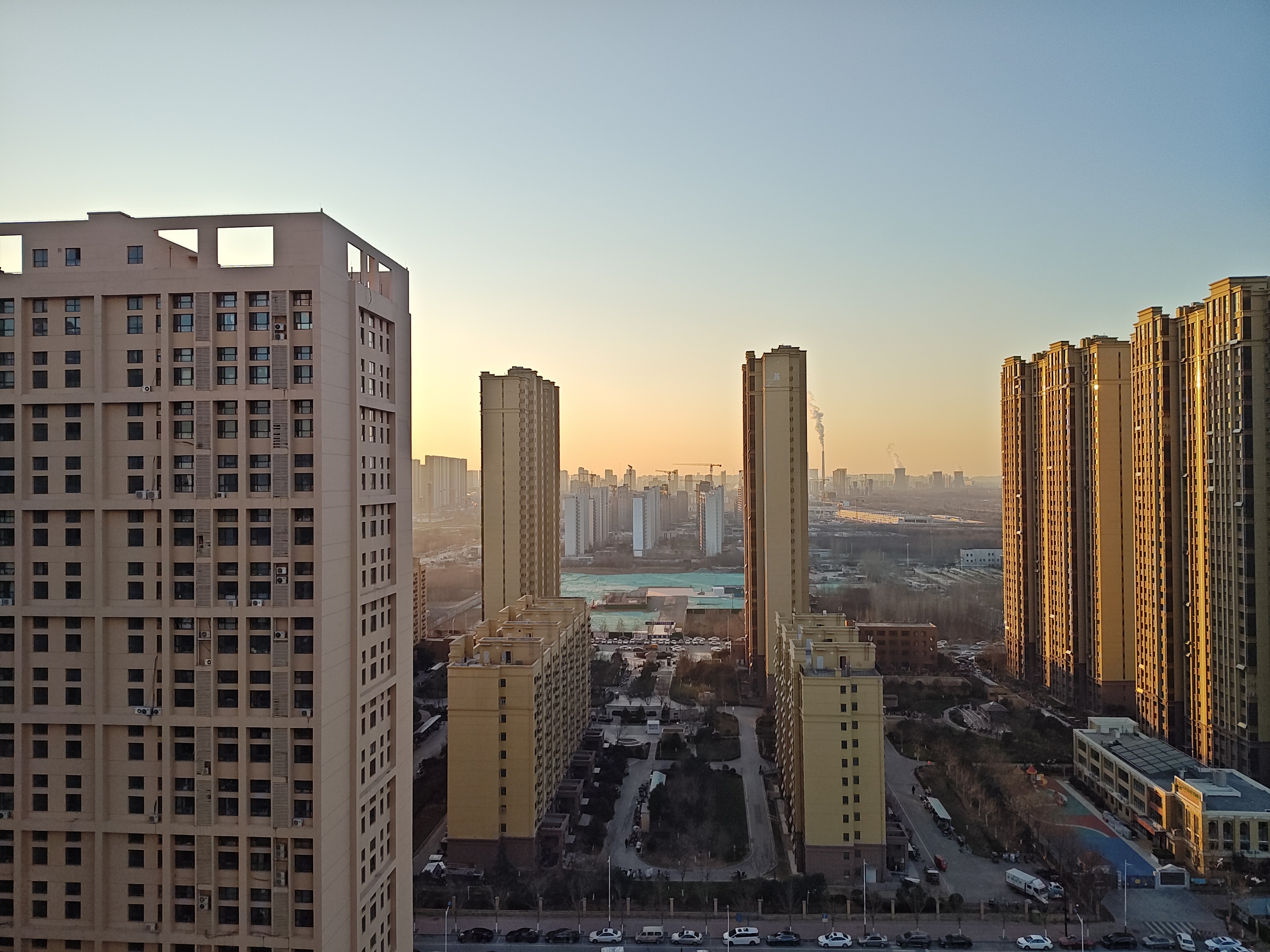 motox40屏幕测评,四曲面屏高级感