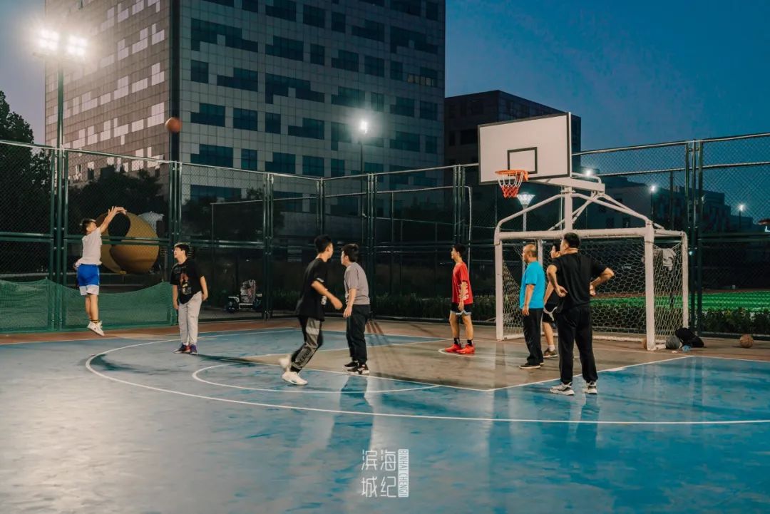 越夜越美丽完整视频,越夜越美丽流光溢彩