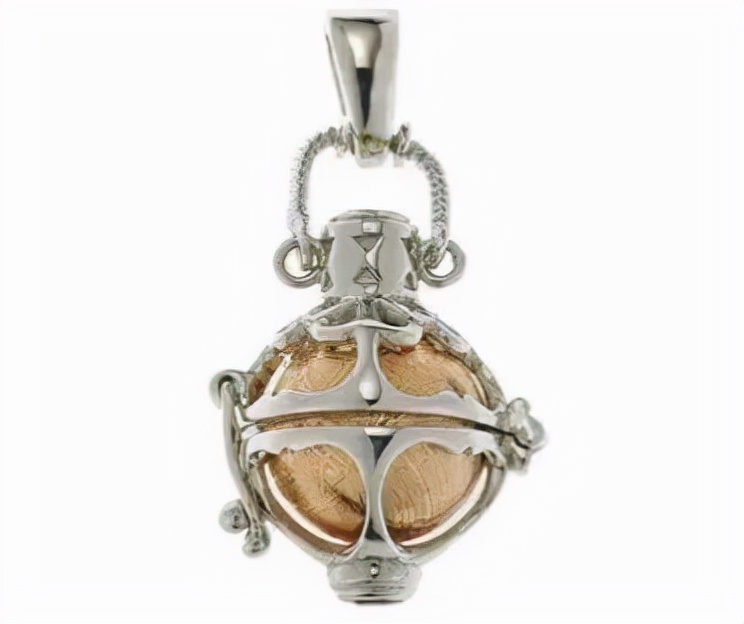 宝石也开始内卷了？做成珠宝or腕表，你Pick哪一个？