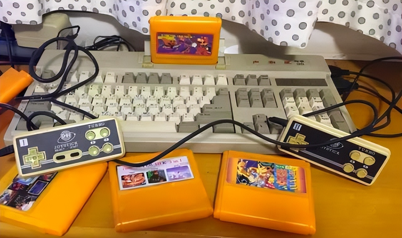 她19岁考入北大,他19岁考入清华