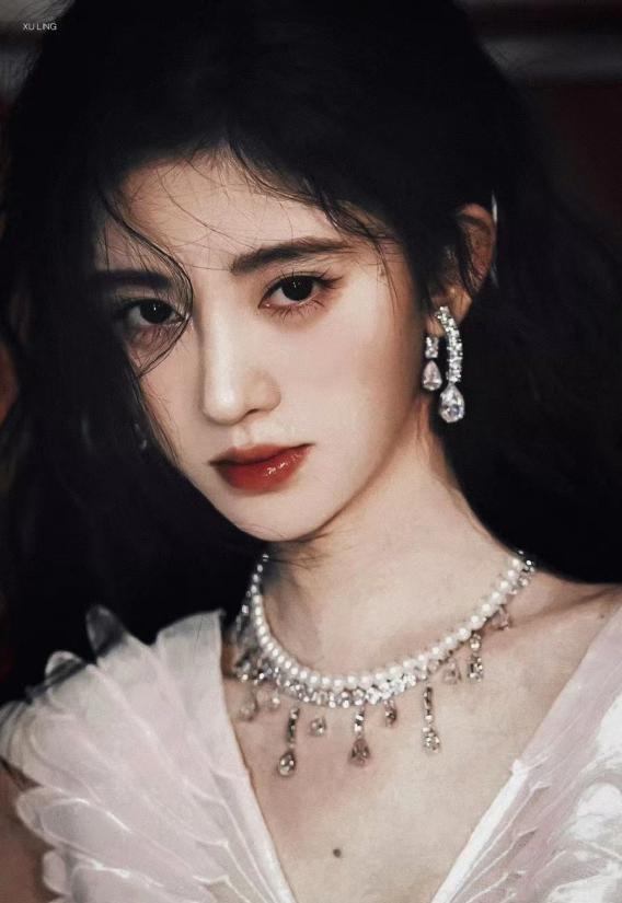 鞠婧祎赵丽颖角色混剪,鞠婧祎和赵丽颖的合拍视频