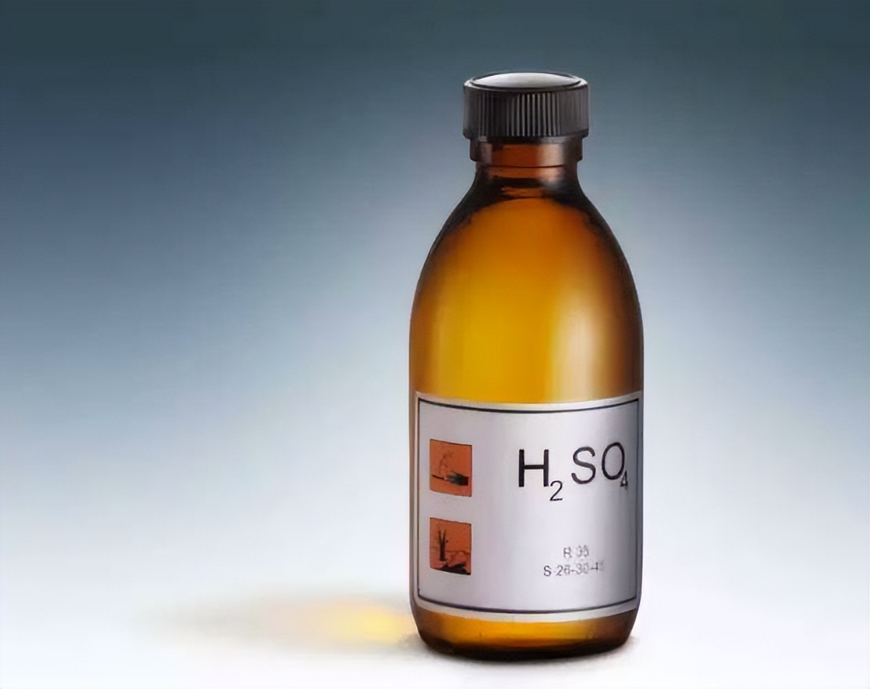 硫酸为啥能腐蚀任何物体,硫酸的威力有什么可怕之处