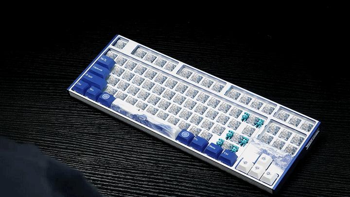 国潮遇上科技，DIY键盘乐趣满满，睿匠青花瓷机械键盘开箱