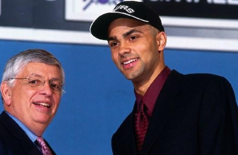 帕克年轻照片,帕克前妻伊娃美艳亮相