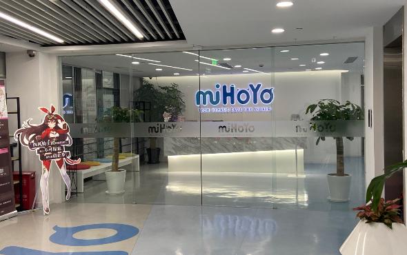 中国三大游戏公司腾讯网易米哈游,米哈游和腾讯游戏收入