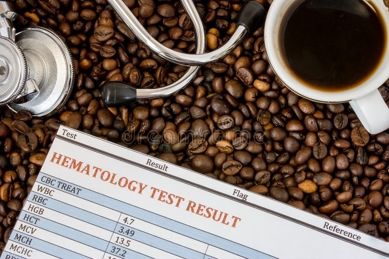 体检发现血红蛋白偏低，如何注意饮食来辅助补铁？