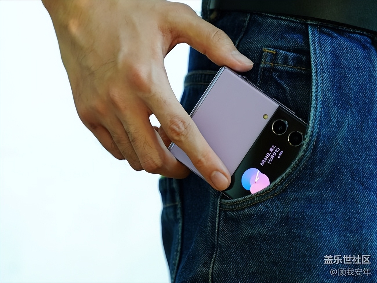 galaxyzflip4属于旗舰机,galaxyzflip4准新机怎么样