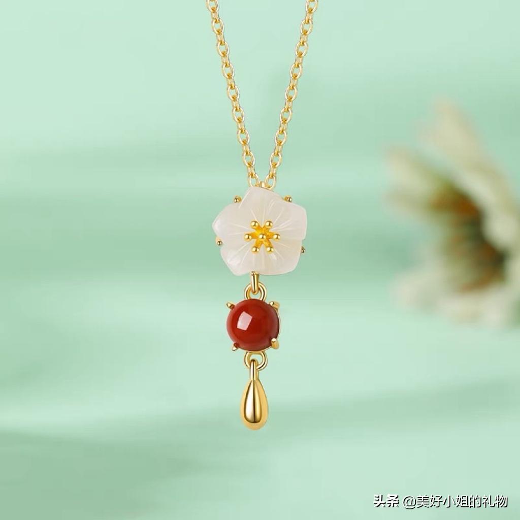 母亲节礼物项链黄金推荐,母亲节礼物排行榜前十名黄金饰品