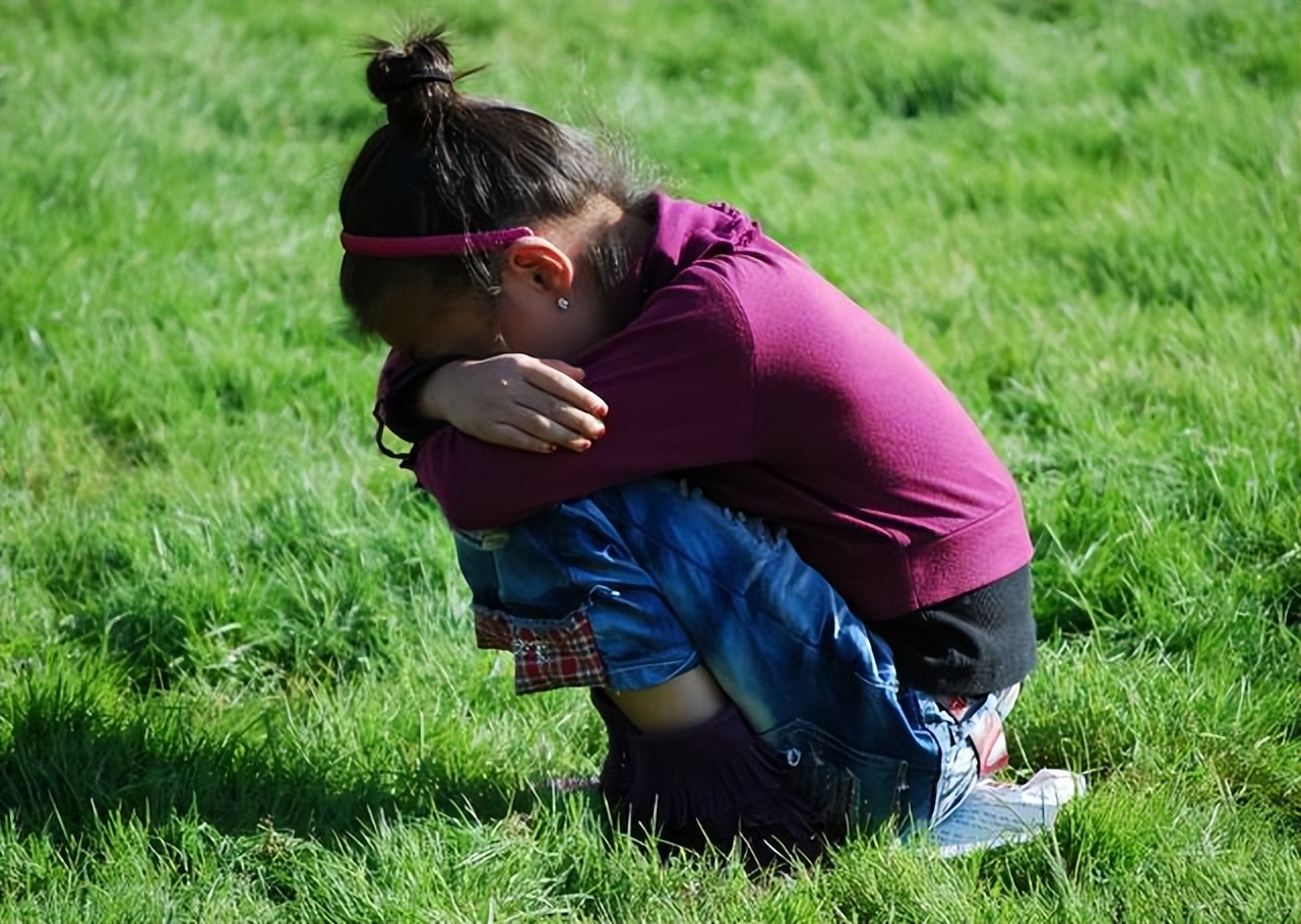 90%的性侵害是熟人作案，性教育作用被高估，家长应如何保护孩子