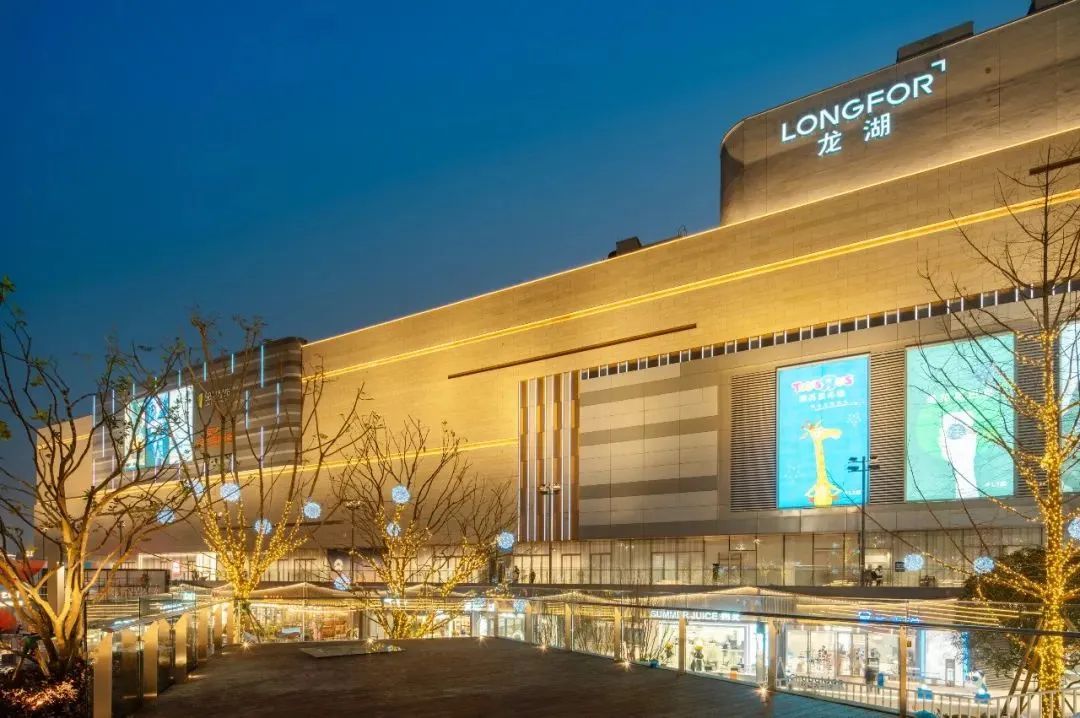 龙湖天街的吸引力到底在哪里,龙湖天街的优劣势