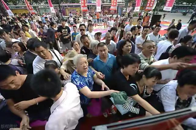 是什么让我们笑容越来越少,为什么我们笑起来不好看