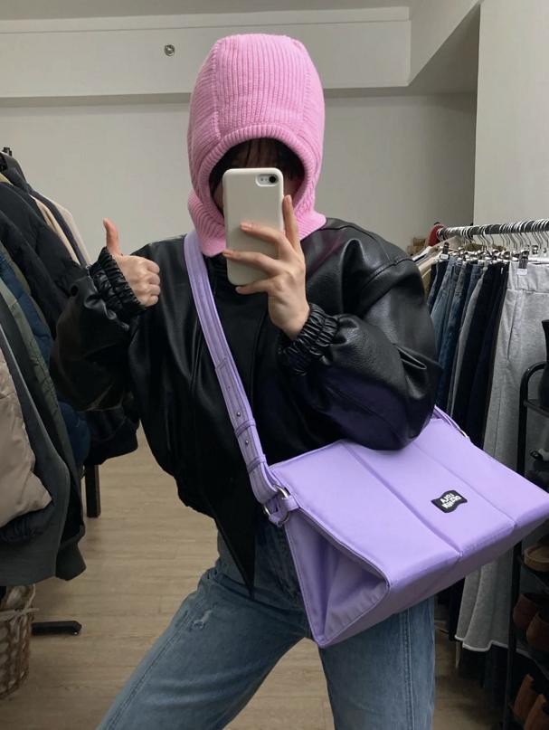 紫色穿了显老气吗,紫色怎么穿有小众感