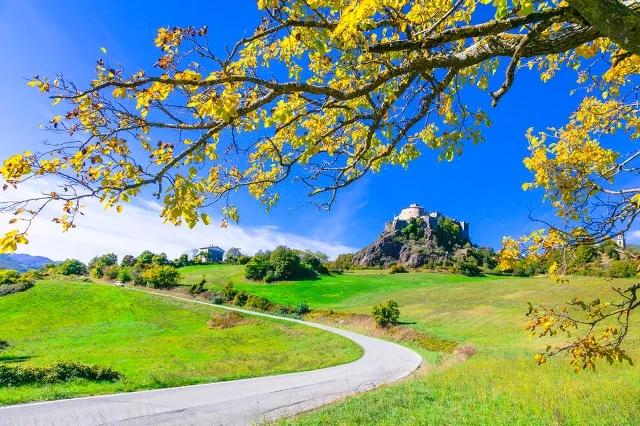 散文诗朗诵春天的雨,春天著名散文诗名家
