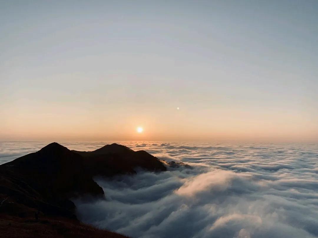 云端漫步武功山,武功山云端