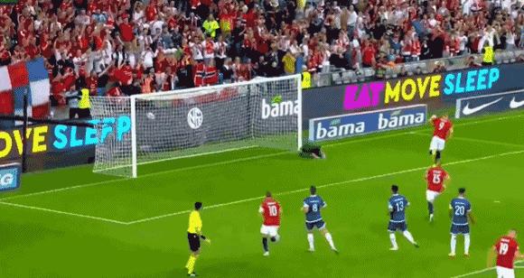 足坛悲喜一夜：国足连胜，德国巴西输球，C罗破纪录，哈兰德双响