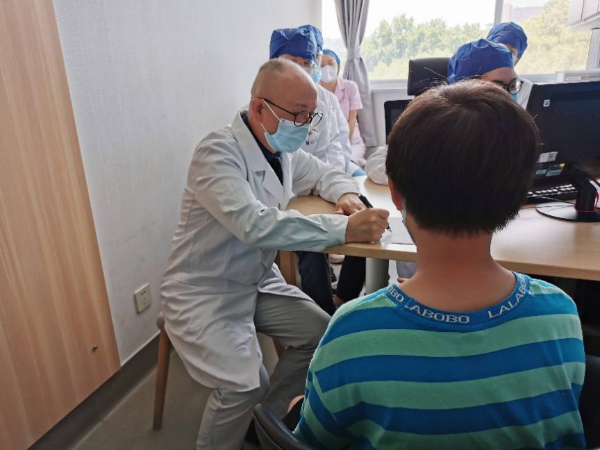 鼻塞流涕咳嗽有痰是属于什么感冒,单侧鼻塞要警惕三种病