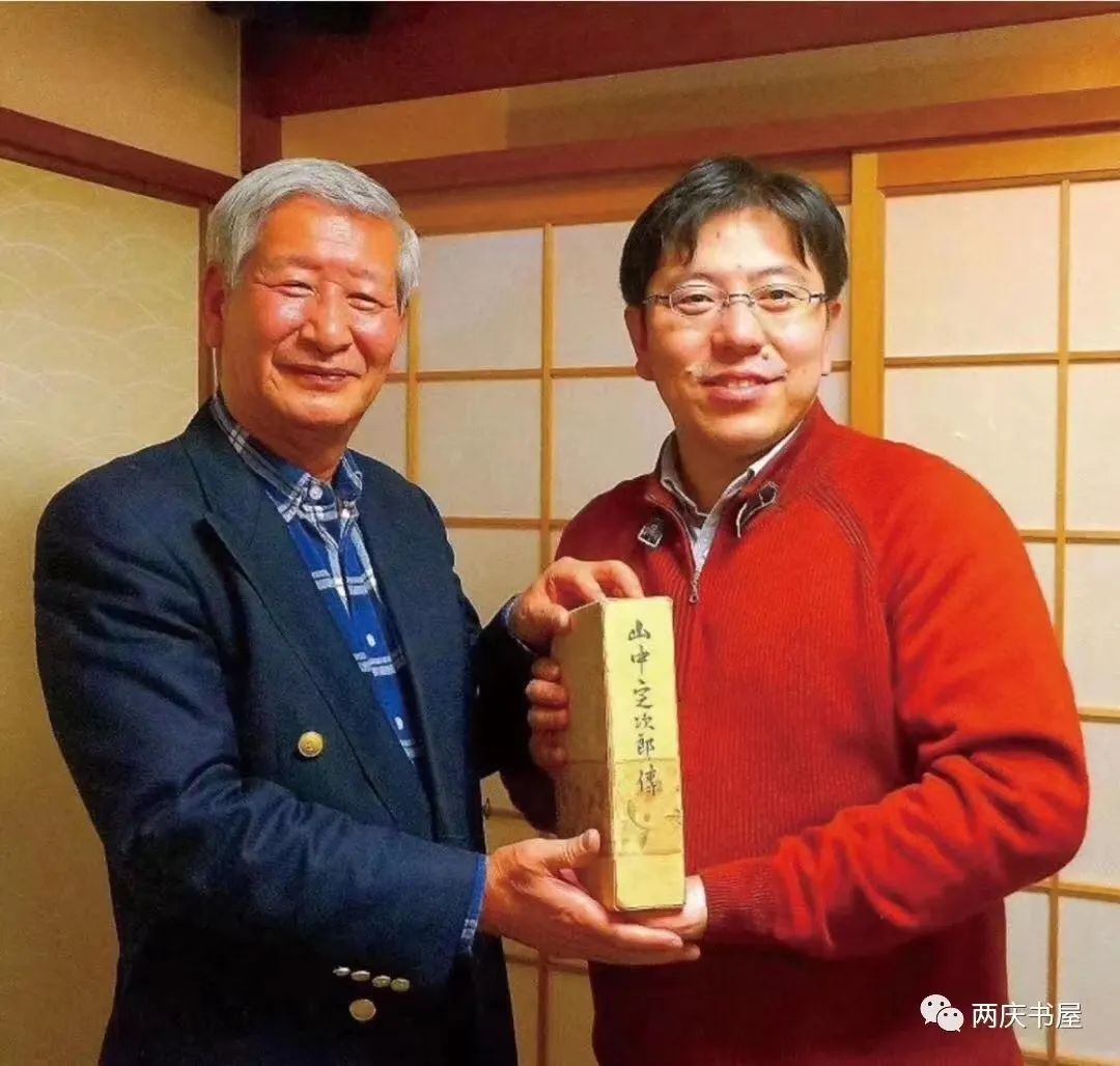 日本回流宋代官窑玄门瓶,老瓷器清霁蓝釉四方瓶