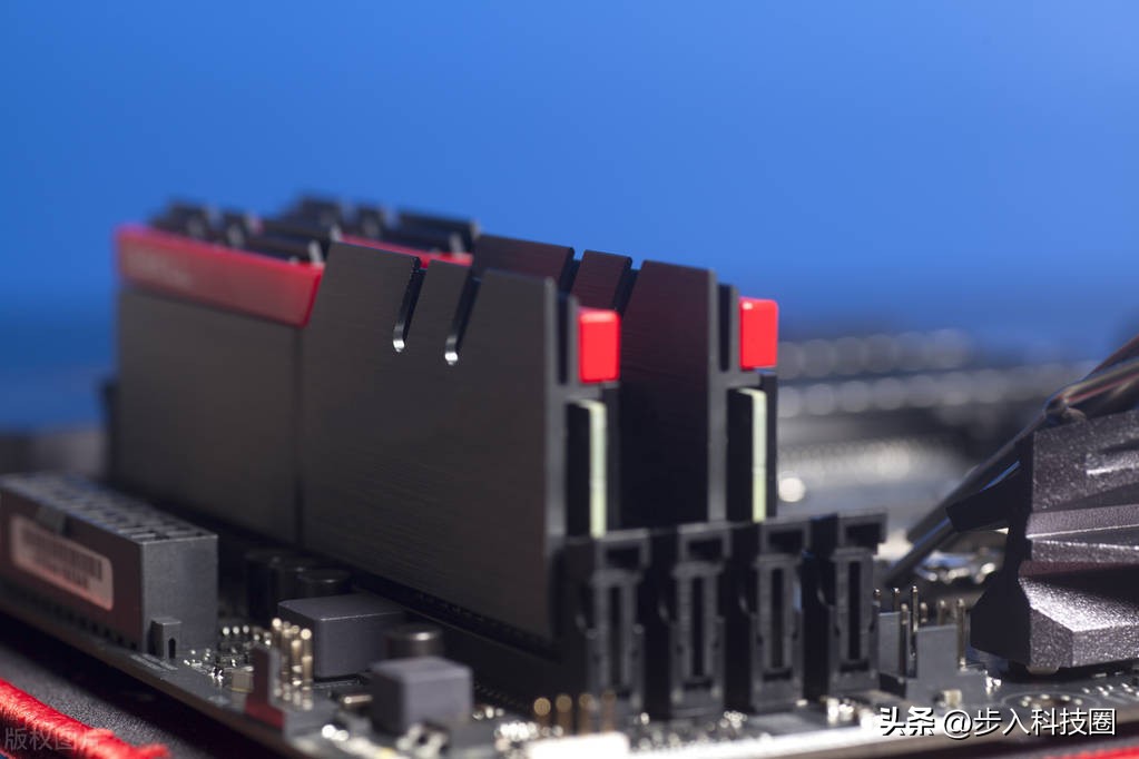 服务器内存条容量越大越好吗,内存条容量越大是不是电脑越快