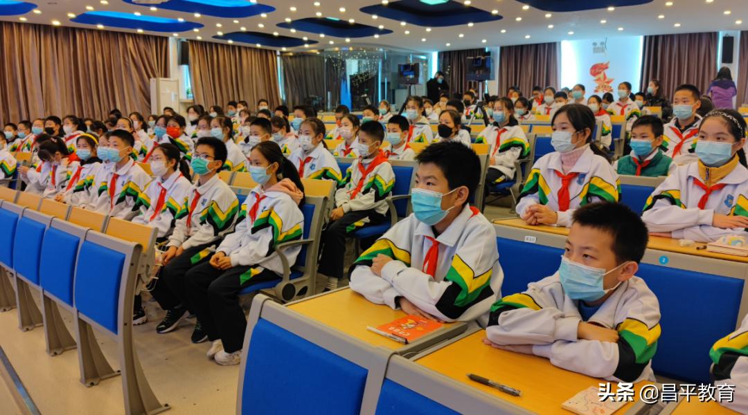 要让戏曲圈粉年轻一代,传统戏曲直播间里圈粉无数