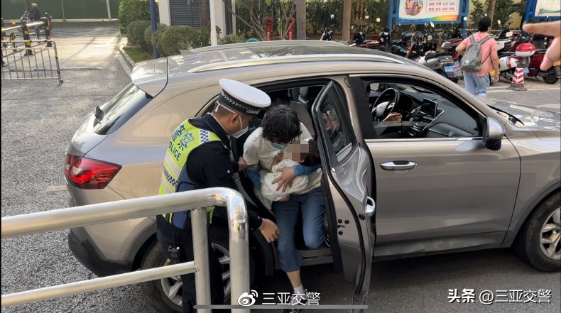 春节我在岗|紧急！6个月婴儿高烧抽搐，三亚交警为“爱”奔跑！