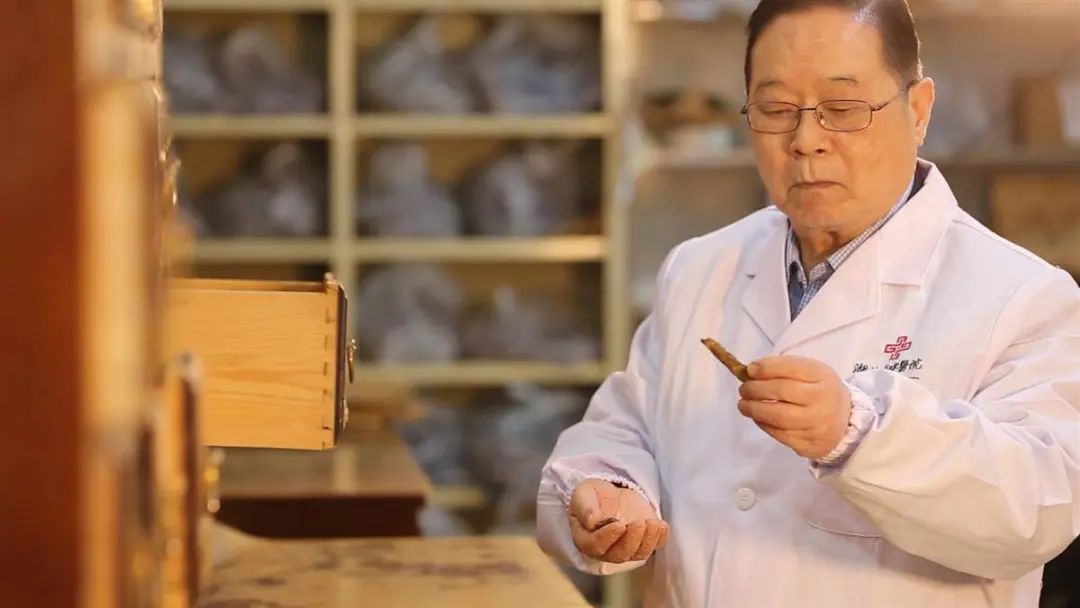 湖北省中医院国医大师涂晋文,湖北中医药大学国医大师涂晋文