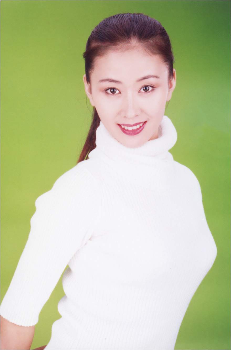 著名舞蹈演员汤加丽，为艺术献身拍大尺度照片，导演丈夫果断离婚