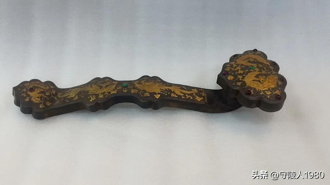 唐代铜鎏金錾刻工艺特征,錾刻鎏金铜包银如意