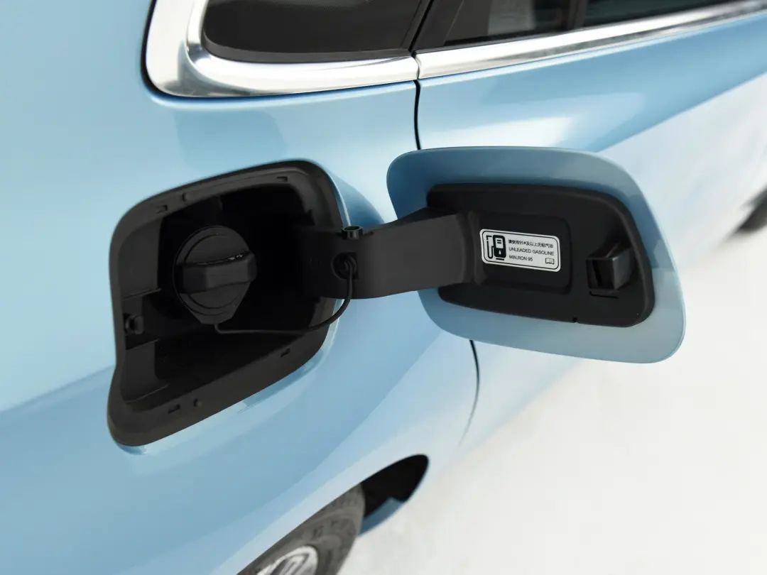 红旗h5混动版车多少钱,红旗油气混动21款h5豪华版价格